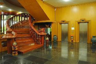 Pathumthani Place Hotel Екстер'єр фото