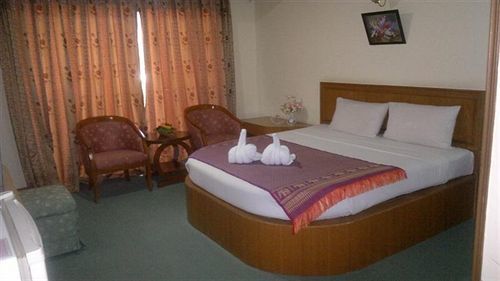 Pathumthani Place Hotel Екстер'єр фото
